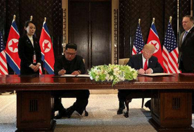 What's in a name? Kim, Trump signatures show ambition, experts say  