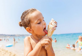 Children eat five times more sugar during summer holidays, study finds