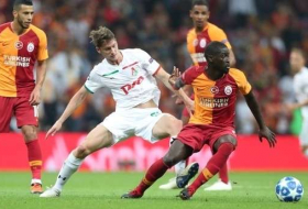 Galatasaray beats Lokomotiv in Champions League opener