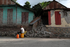 Haiti quake death toll rises to 15, and 300 injured
 
