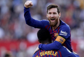  Sevilla 2-4 Barcelona: Lionel Messi scores 50th hat-trick in win 