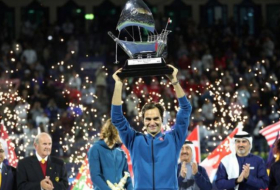 Federer wins Dubai Championships for 100th career title