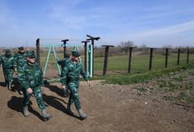  Azerbaijani border guards prevent attempted violation of state border - PHOTOS