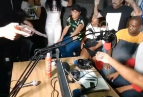   Brazilian radio show robbed live on the internet-  NO COMMENT    