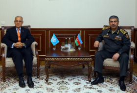  Defense Minister meets with UN Resident Coordinator in Azerbaijan 
