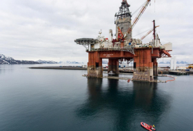   Activists climb aboard rig to protest against new oil and gas drilling-  NO COMMENT    