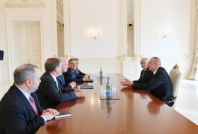  Azerbaijani president receives US delegation - UPDATED