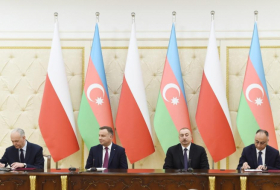   Azerbaijan, Poland sign documents -   URGENT    