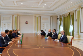  President Ilham Aliyev receives Italian delegation
