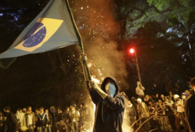  Protesters in Rio de Janeiro demand action from Bolsonaro as Amazon burns -  VIDEO  