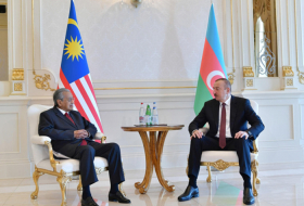   President Ilham Aliyev receives Malaysian PM Mahathir bin Mohamad  