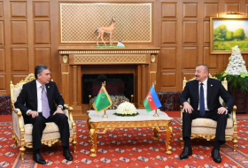  Azerbaijani, Turkmen presidents meet in Ashgabat - PHOTOS