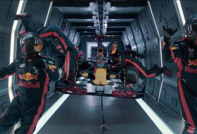   F1 team realises the challenge of changing tyres in weightlessness -   NO COMMENT    