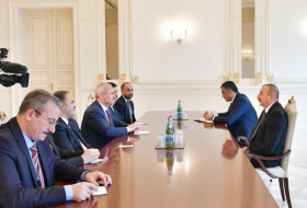  Azerbaijani president receives delegation led by Turkish minister 