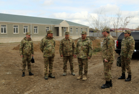  Azerbaijani defense minister views military units under construction on frontline -  VIDEO  