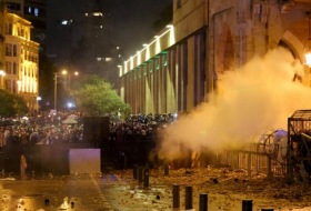  Protests turn to clashes near Lebanon parliament in Beirut -   NO COMMENT 