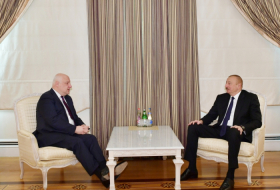  Ilham Aliyev receives OSCE PA president - UPDATED
