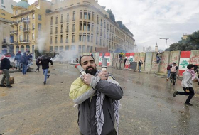   Clashes in Beirut ahead of government confidence vote -   NO COMMENT    