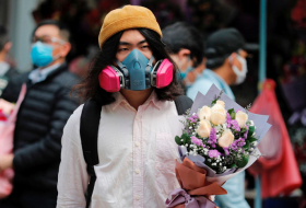   Bouquet hopes to keep love not coronavirus in air this Valentine's Day -   NO COMMENT    