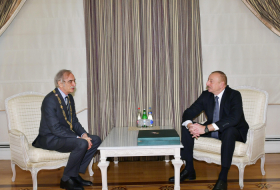   Azerbaijani president presents “Heydar Aliyev” Order to Polad Bulbuloghlu  