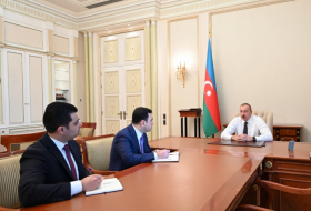   President Ilham Aliyev receives newly-appointed heads of executive authorities of two districts   