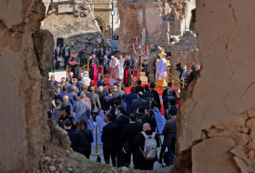  Pope Francis holds prayer for Iraq's war victims in church ruins -  NO COMMENT  
