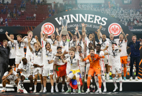 Eintracht Frankfurt lift Europa League trophy by beating Rangers on penalties