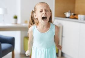   What should you do when a child misbehaves? -   iWONDER    