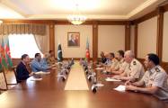   Azerbaijani defense minister meets with commander of Pakistani Air Force   