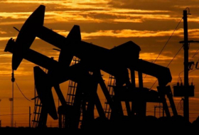 Oil prices decrease on world markets