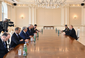 President Ilham Aliyev receives Israeli defense minister