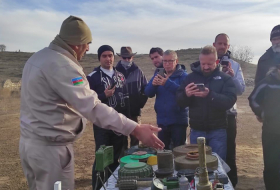  World-famous travelers visiting Azerbaijan's Fuzuli, observe demining process 