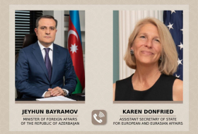 Azerbaijani FM, US Assistant Secretary of State hold phone conversation