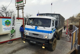  10 more vehicles of Russian peacekeepers pass unhindered along Lachin-Khankendi road 