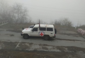   ICRC vehicles pass freely along Azerbaijan's Lachin-Khankendi road  