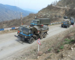   Lachin-Khankendi road: Convoy of Russian peacekeepers moves unhindered through protest area  