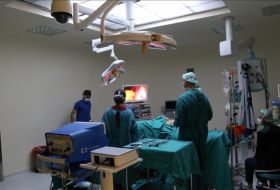 Surgeons successfully perform UK's 1st womb transplant