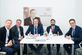  SOCAR signs important documents with several foreign companies in Dubai 