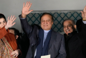 Pakistan ex-PM Nawaz Sharif claims poll win, seeks coalition