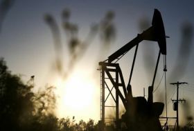 Global oil markets see price decline