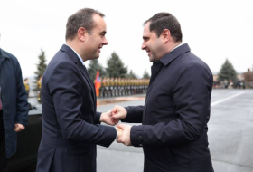  Armenian Defense Minister meets with French counterpart 
