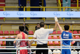 Azerbaijani boxer beats Armenian rival in World Olympic Boxing Qualifying Event