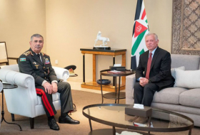   Azerbaijani Defense Minister meets with King of Jordan  