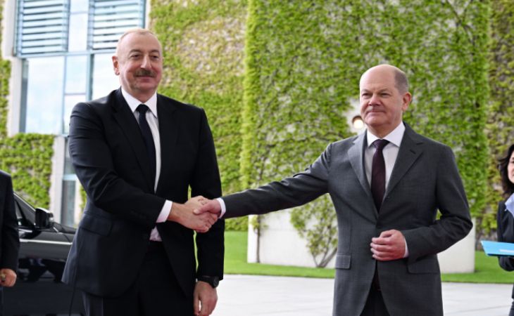  President Ilham Aliyev holds one-on-one meeting with German Chancellor Olaf Scholz in Berlin 