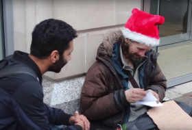 Young British Muslim man is giving presents to homeless people - VIDEO