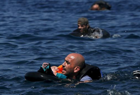 More migrants drown as boats capsize off Greek coast - VIDEO