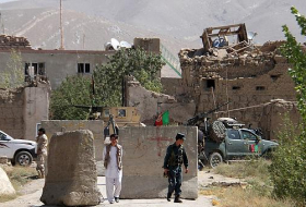 Hundreds reportedly escape as Taliban storms Afghan prison - V?DEO