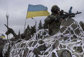 Officials: U.S. agrees to provide lethal weapons to Ukraine