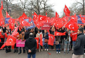 Thousands protest PKK, Daesh terror in France