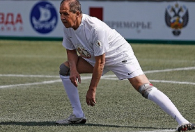 Russian Foreign Minister Lavrov injures hand while playing football  